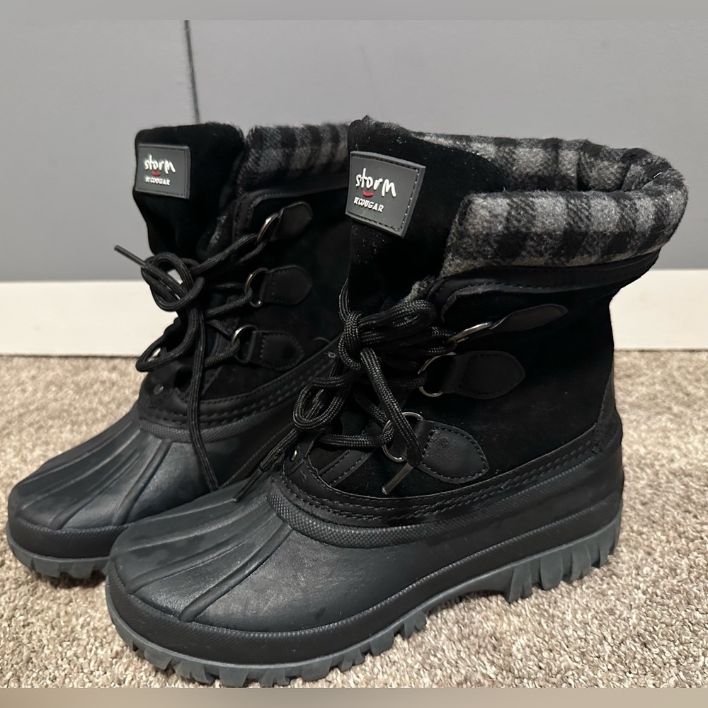 Storm by Cougar - Rugged Black and Gray Boots (Size 6)